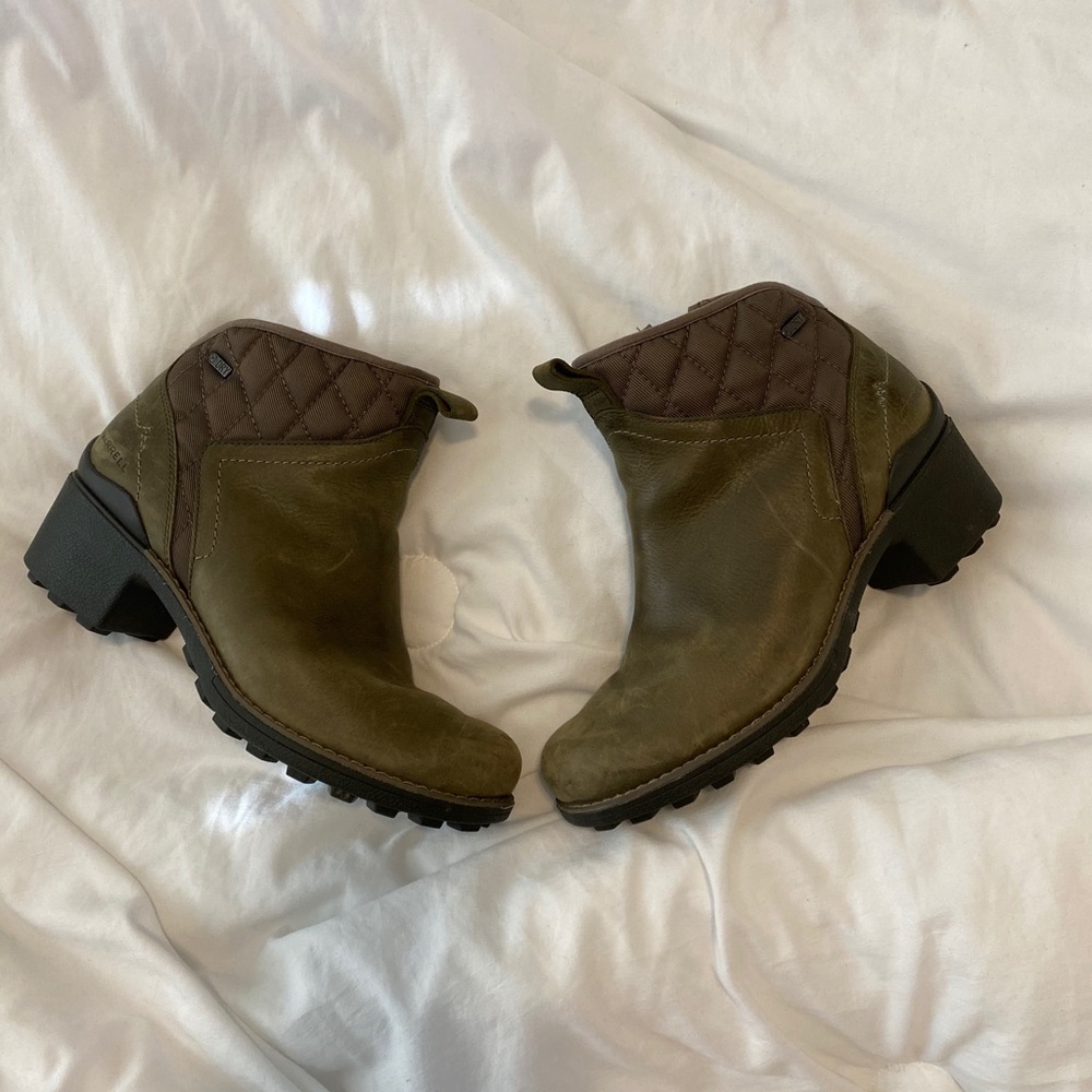 Merrell Boots Sz 7.